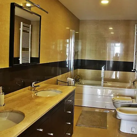 Apartment Alma *